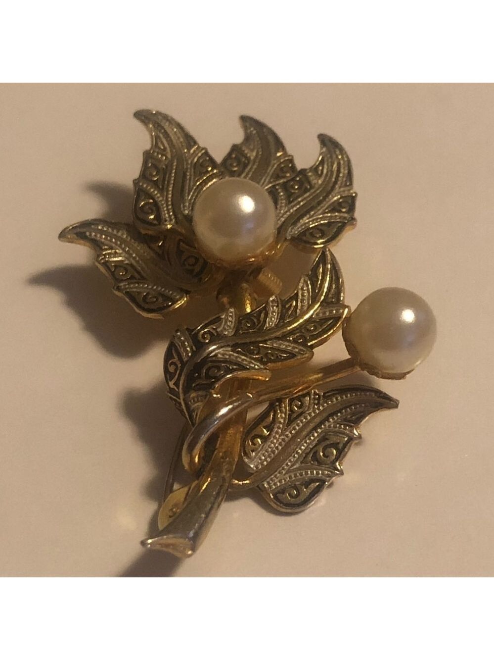 Vtg Damascene Spanish Toledo Gold Tone & Black Leaves Faux Pearl Approx 2” - Picture 4 of 6